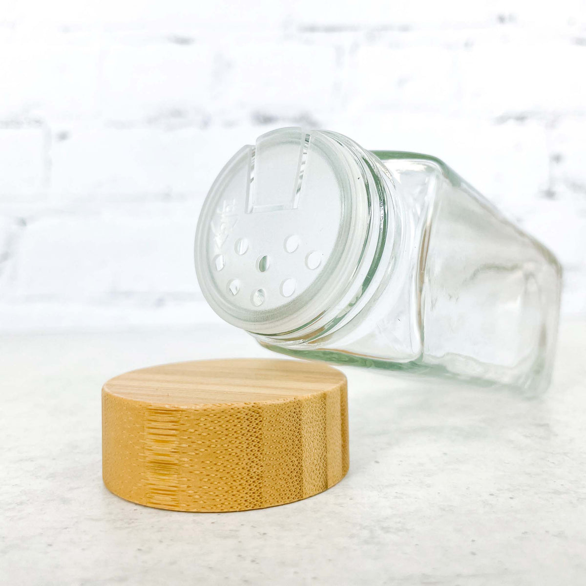 120 ml Shaker Spice Jars with Bamboo Lid