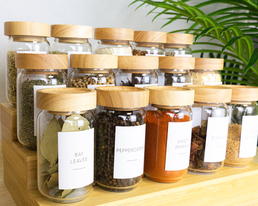 200ml Woodend Spice Jar Bundle with Bamboo Step and Spice Labels